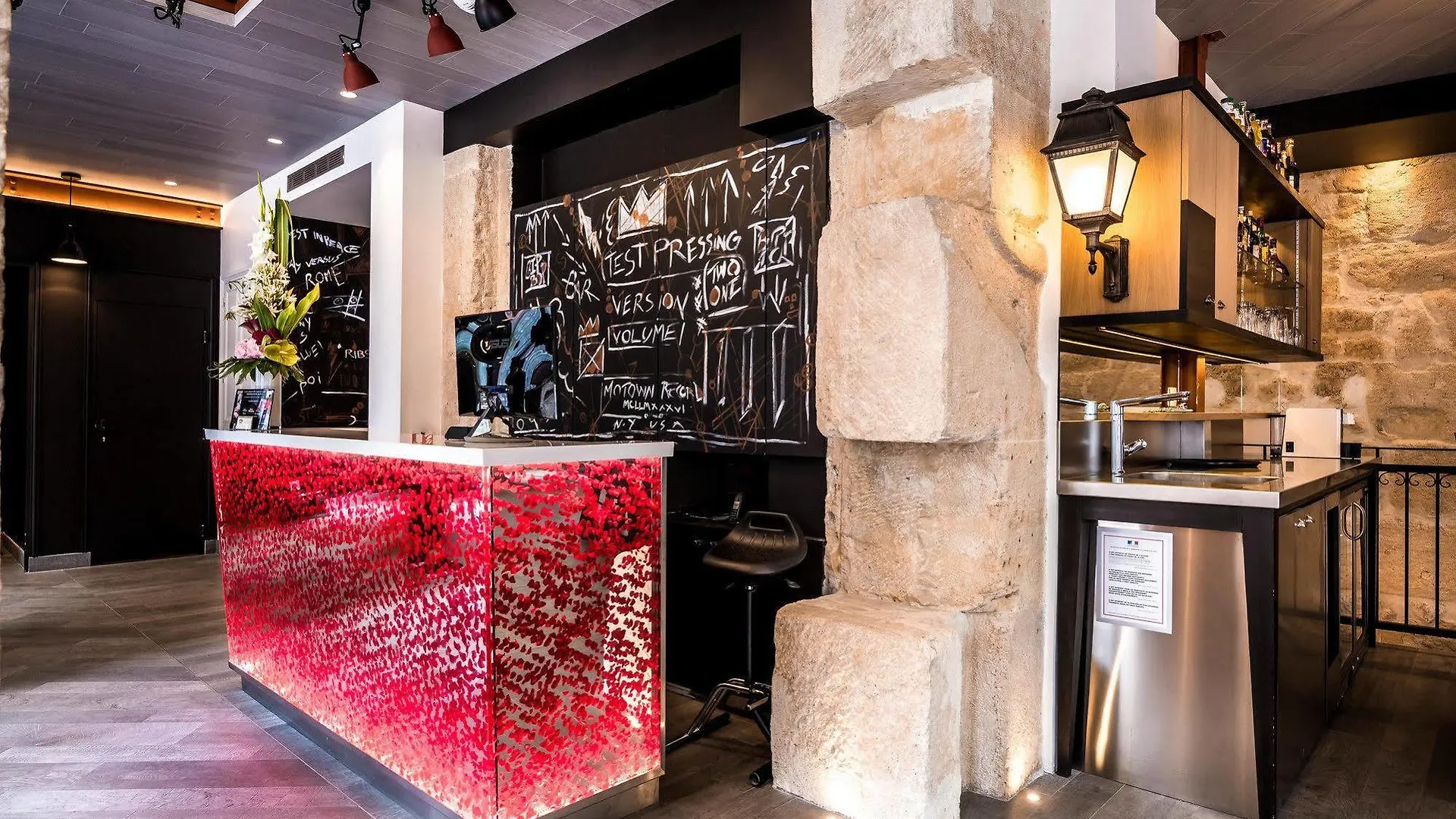 Hotel Marais Grands Boulevards Parigi