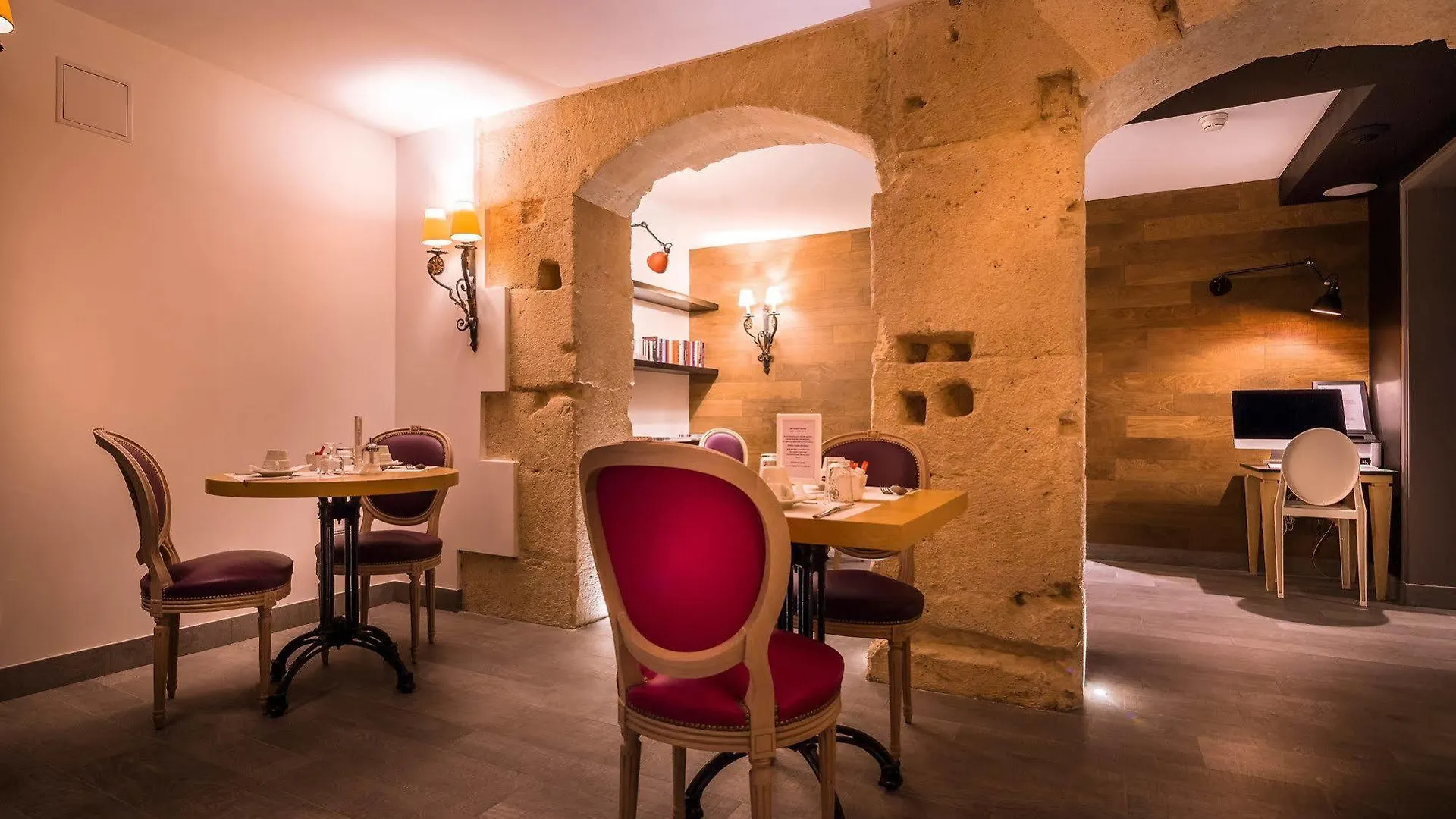 Hotel Marais Grands Boulevards Paříž 4*,